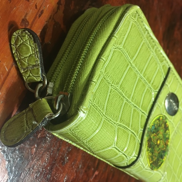Free Add on! Upcycled Repaired Olive Green Minicci Wallet - Picture 5 of 10